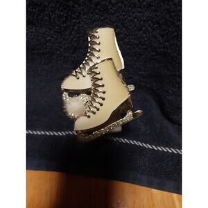 Ice Skate Electric Night Light White Silver Winter Sports Decor